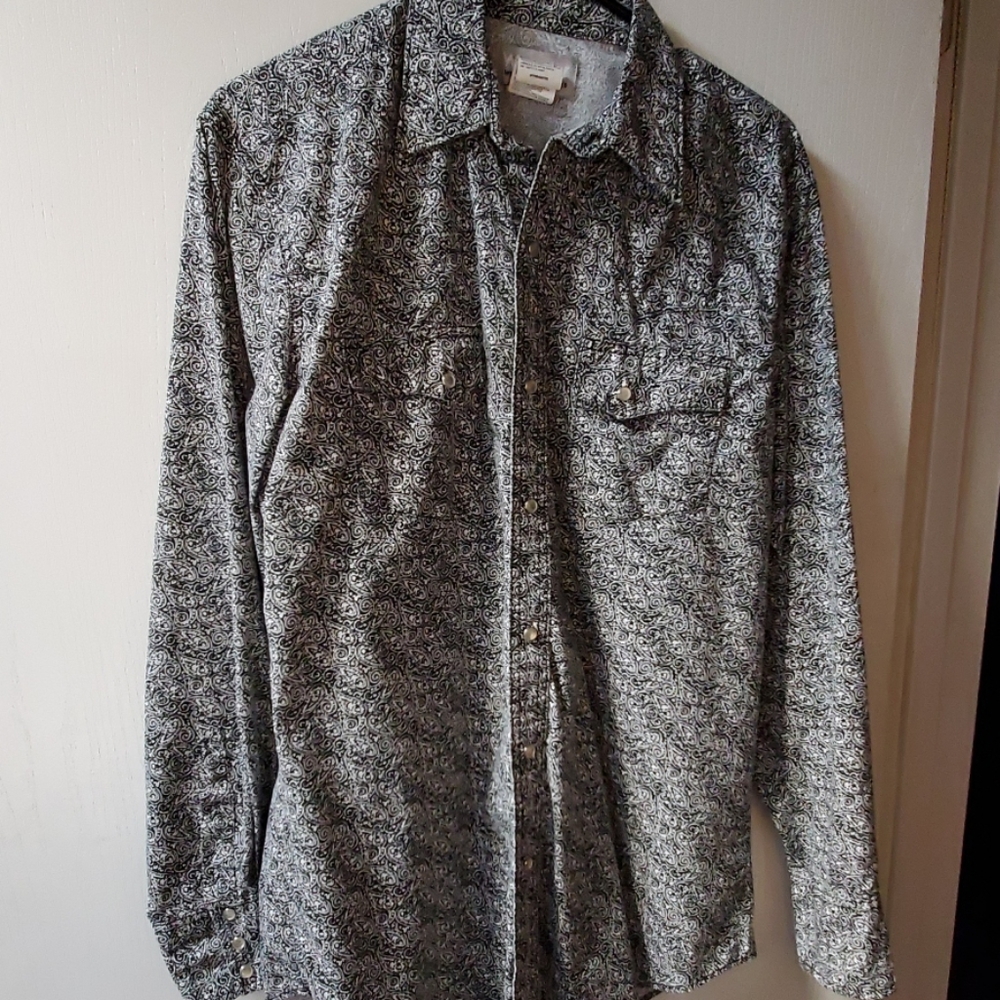 Wrangler men's pearl snap long sleeve